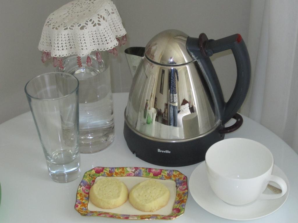Be My Guest Bed & Breakfast New Plymouth Bilik gambar